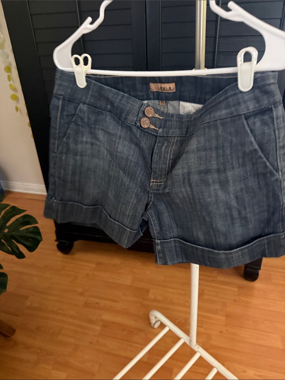 See Thru Soul Dark Blue Rolled Hem Denim Shorts